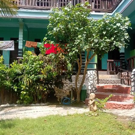 Breeze Hostel Kuta  Dış mekan fotoğraf